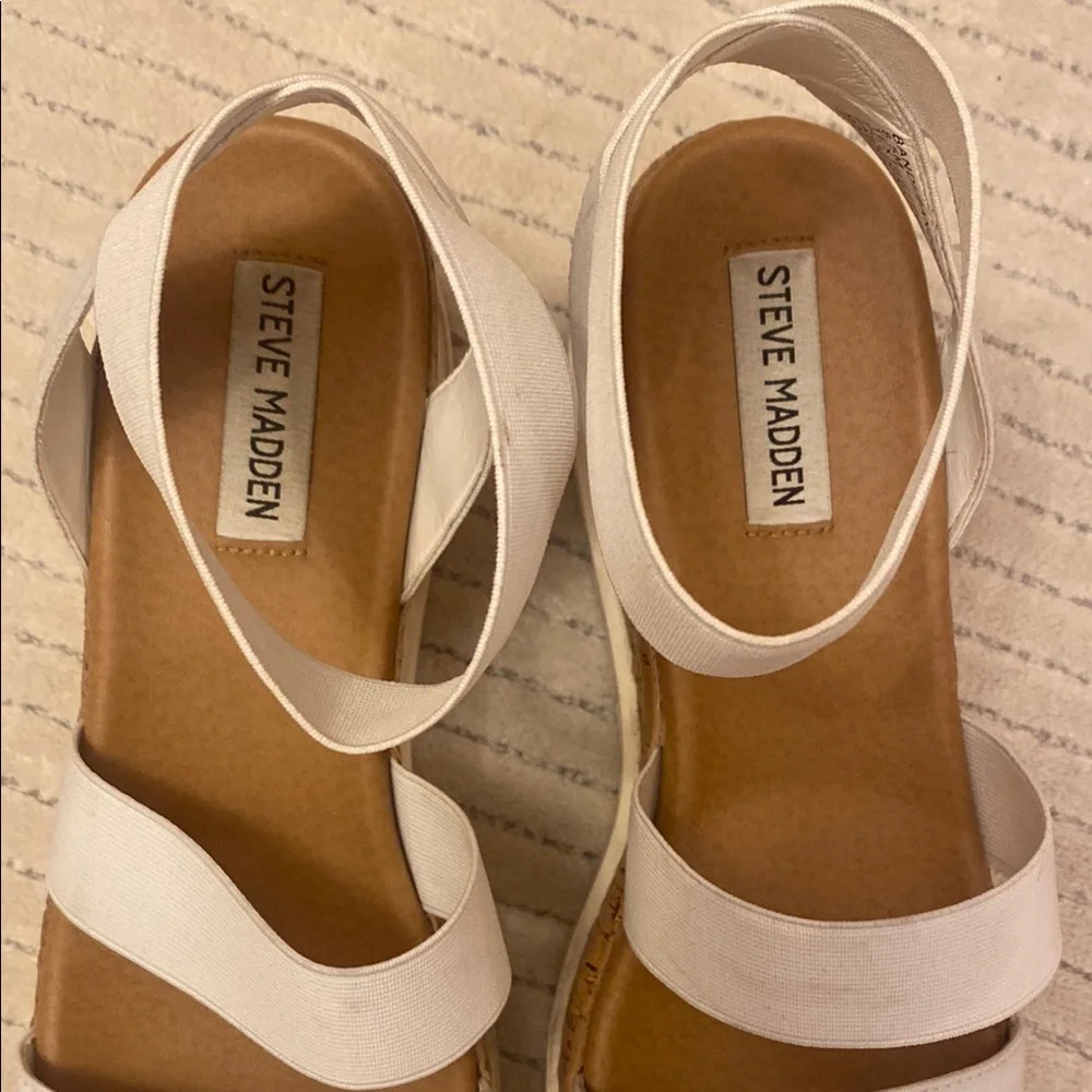 Steve Madden step out